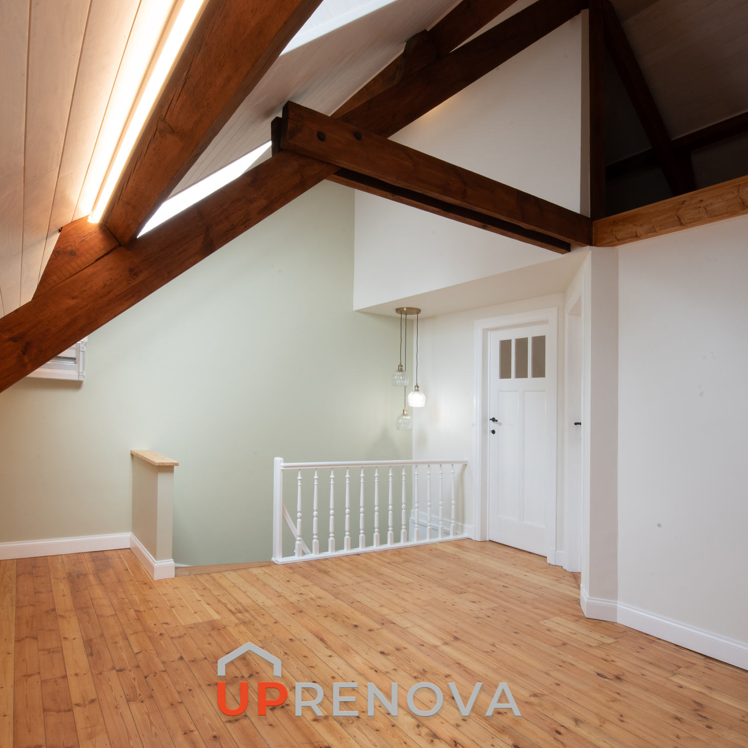 Up Renova rénovation à Genval : Aménagement complet d'un grenier