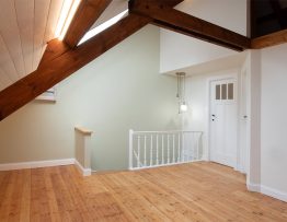 Rénovation Up Renova à Genval : Aménagement complet de combles